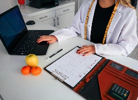 Kimler Hangi Durumlarda Diyetisyene Gitmeli?